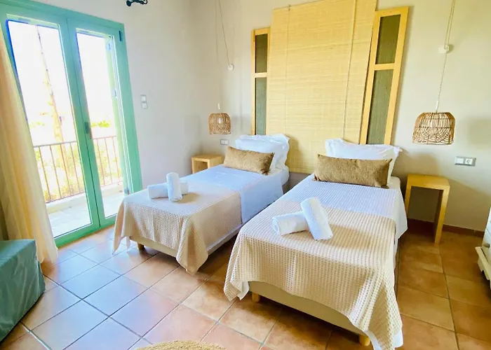 Willa Joyanna Pool, Sea View & Olive Grove Serenity In Mani