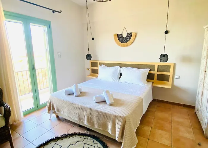 Willa Joyanna Pool, Sea View & Olive Grove Serenity In Mani Kalivia (Laconia)